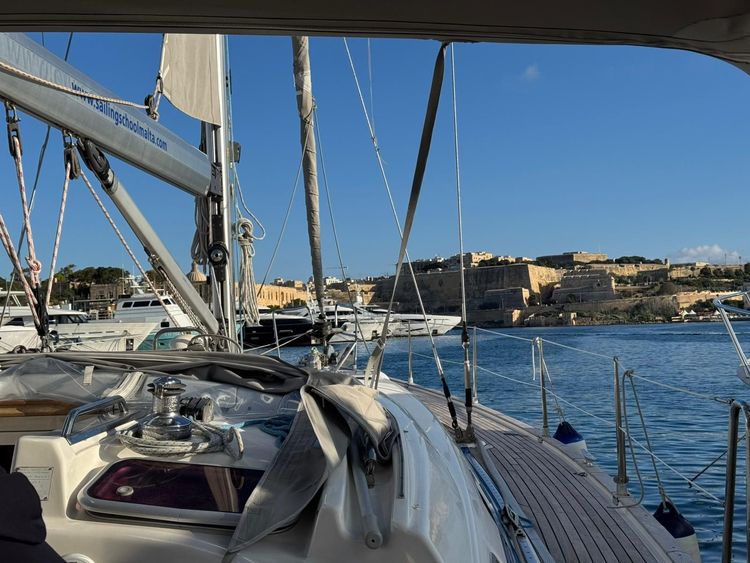 boat charter malta